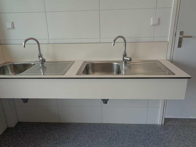 toiletgebouw afwasplaats